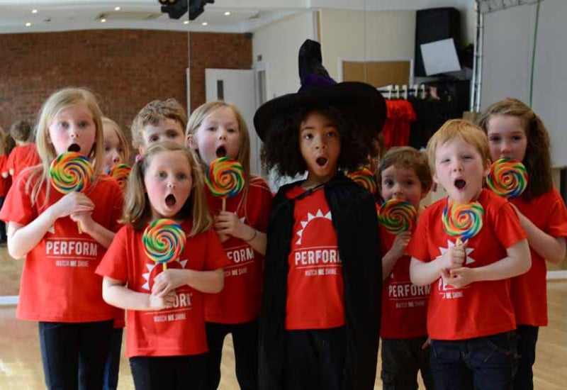10 exciting drama games for theatrical toddlers
